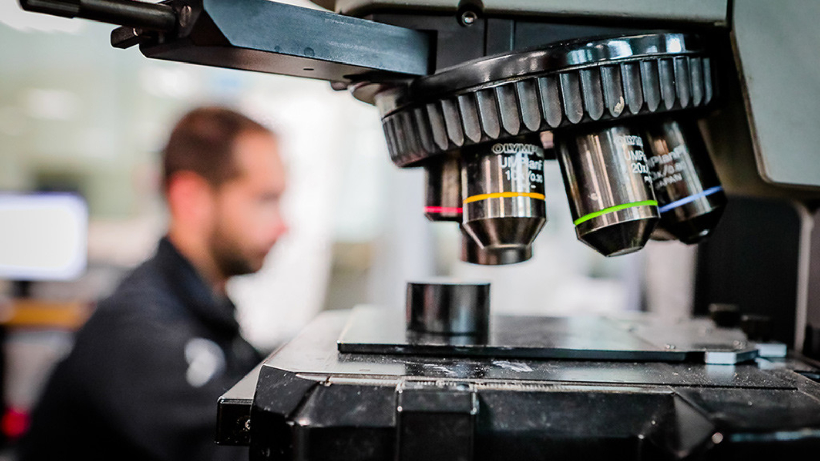 microscopio_carlo_1100-1024x720